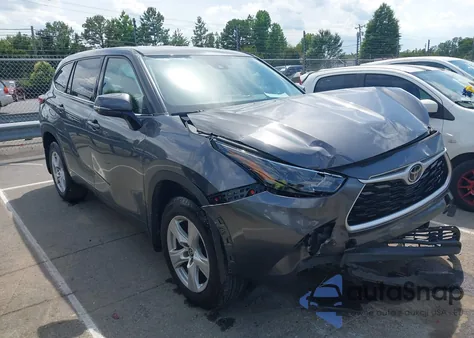 2022 Toyota Highlander Le z USA, uszkodzony, nr VIN 5TDBZRBH4NS195949